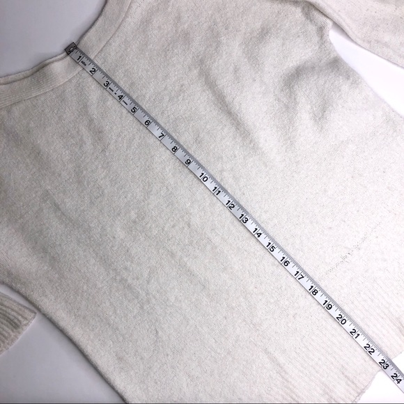 Anthropology Beige Long Sleeve Sweater Top Medium - Picture 10 of 13